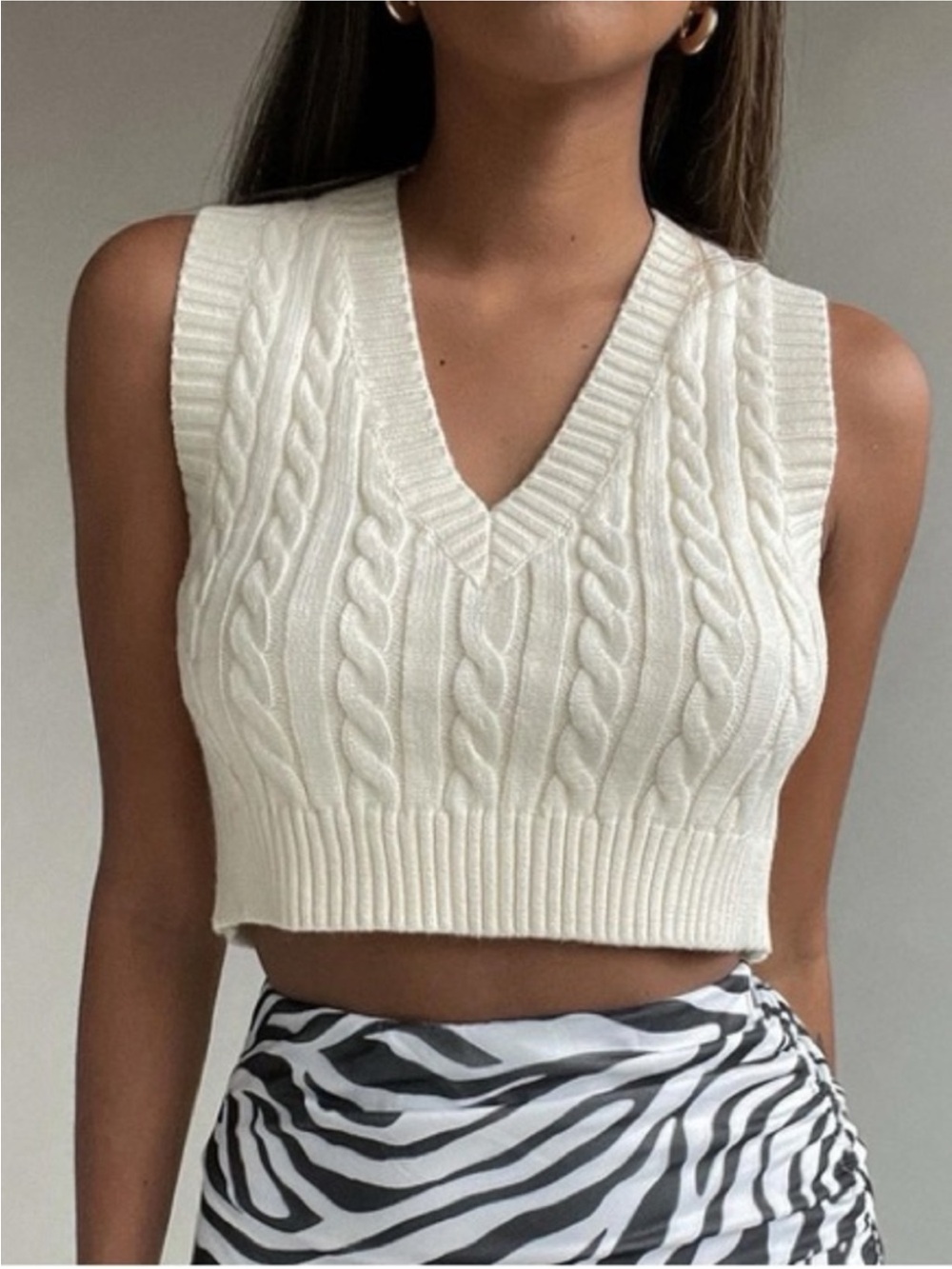 Princess Polly Cream Cable Knit V-Neck Crop Sweater Vest